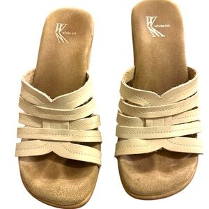 White Mountain Sandals size 6